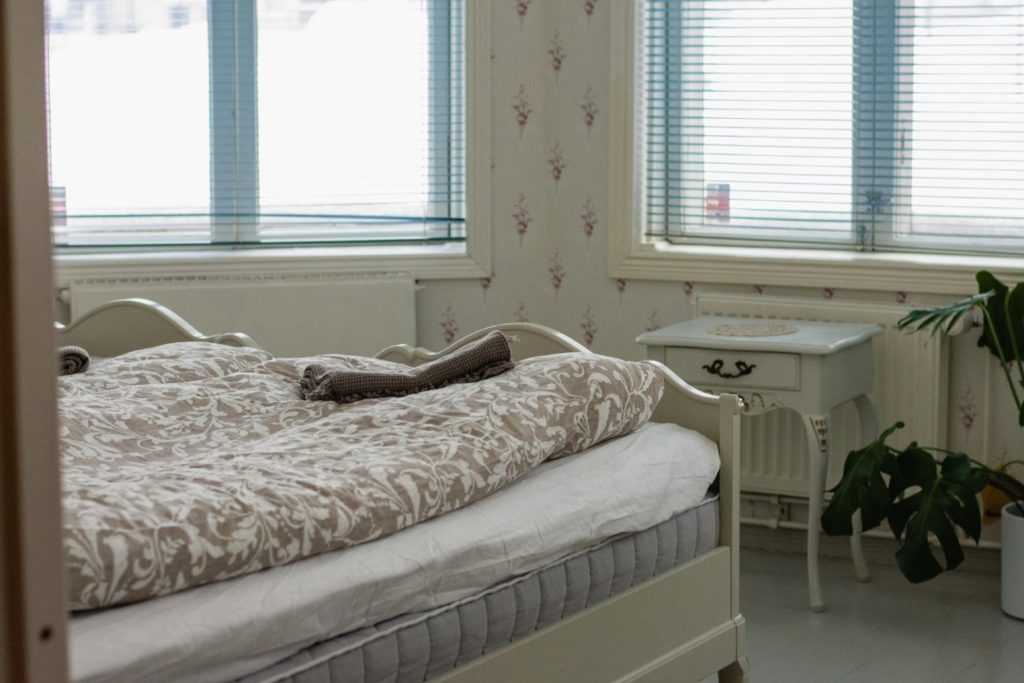 Imagen de dormitorio descanso con seguridad